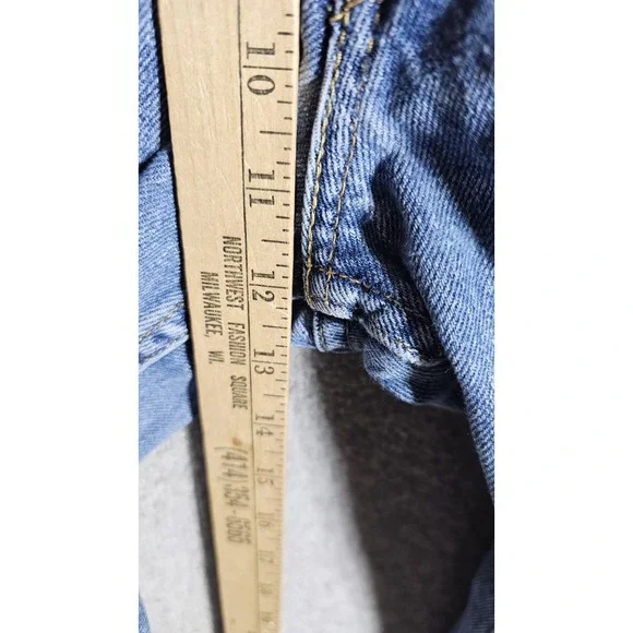 Levis 550 Relaxed Fit Jeans Mens Size 36x32 Blue Medium Wash 5 Pocket Distressed - Picture 6 of 7